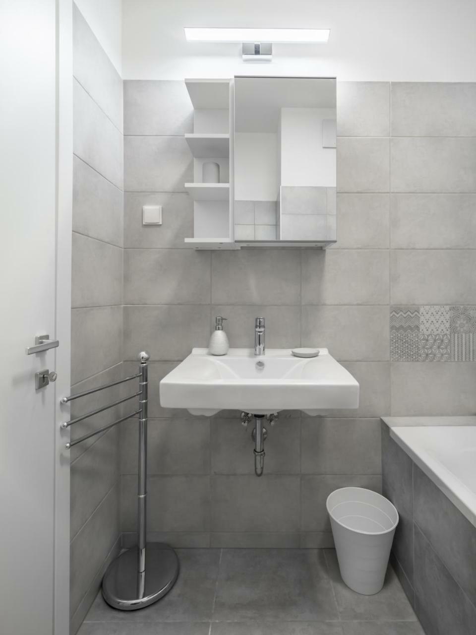 Bpr Chic White Home With Terrace & A/C & Garage Budapest Luaran gambar